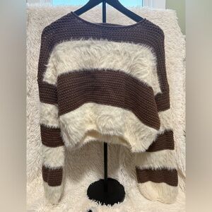 L Massimo Brown and white cropped sweater small